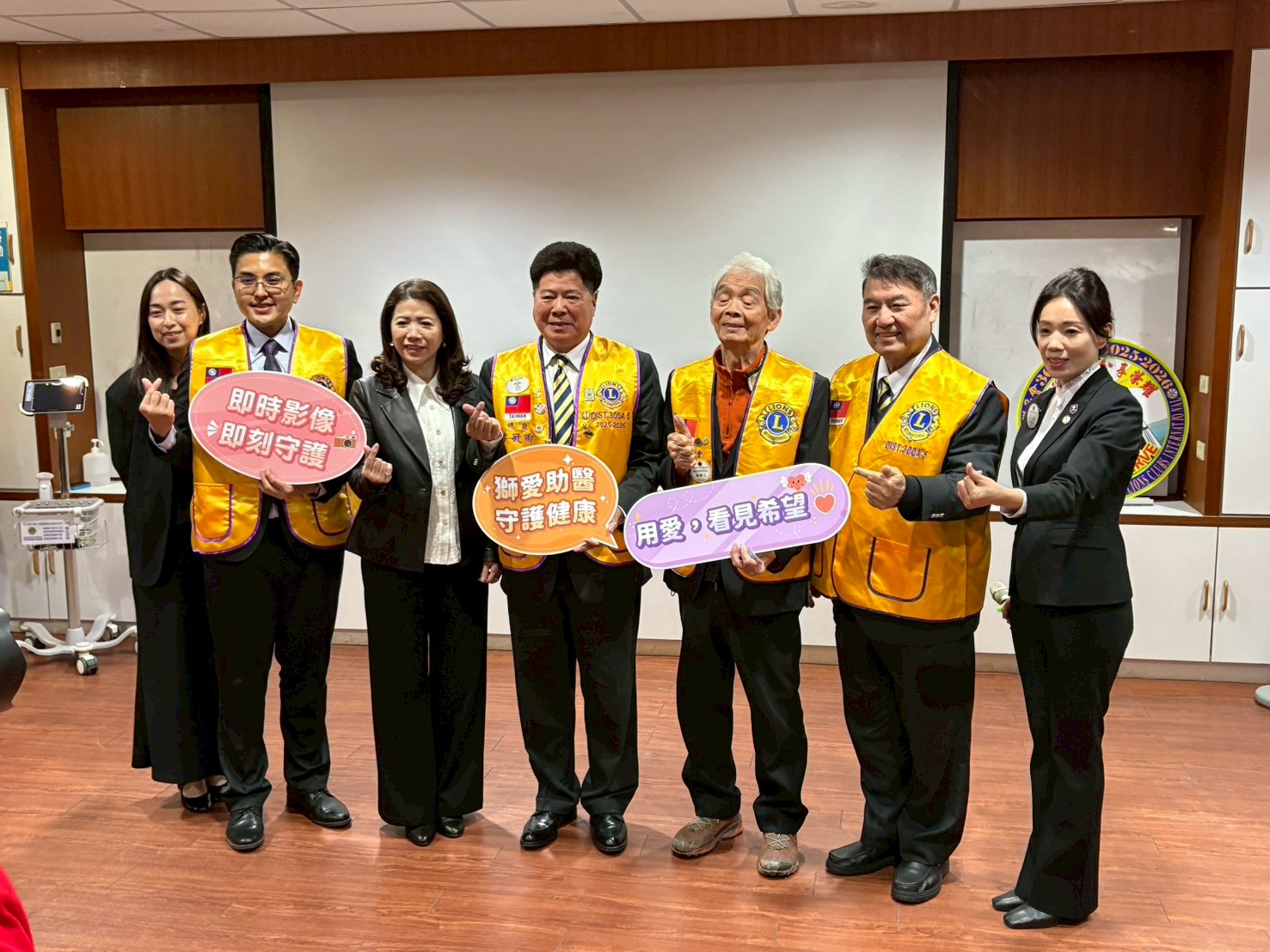 獅力助醫 護佑鄉里 獅子會300A 5區 捐贈臺東腹部超音波助偏鄉診療